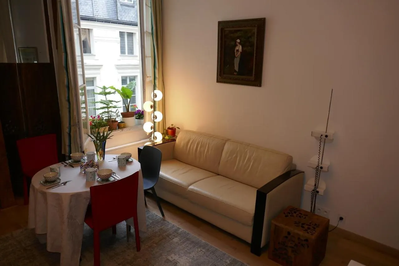 Appartment Near Louvre, Central Párizs